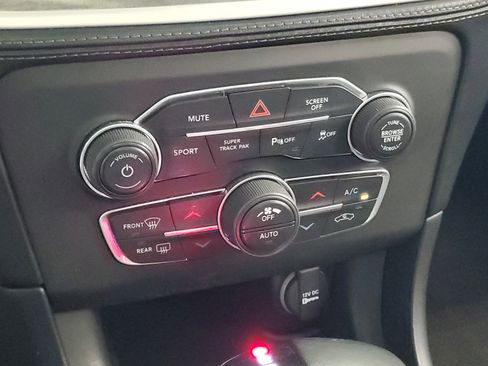 Used 2020 Dodge Charger R/T w/ Daytona Edition Group image 15