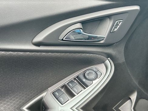 Used 2023 Chevrolet Malibu LT FWD image 21