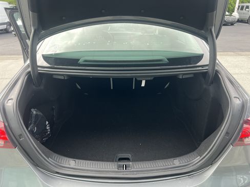 Used 2023 Mercedes-Benz E 350 4MATIC Sedan image 34