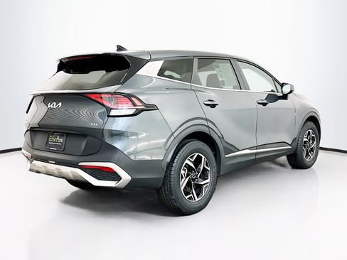 Used 2024 Kia Sportage LX image 9