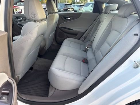 Certified 2023 Chevrolet Malibu LS image 24