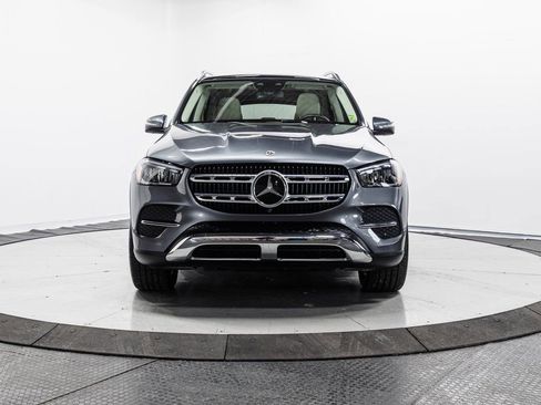 Used 2025 Mercedes-Benz GLE 450e 4MATIC w/ Driver Assistance Package image 2