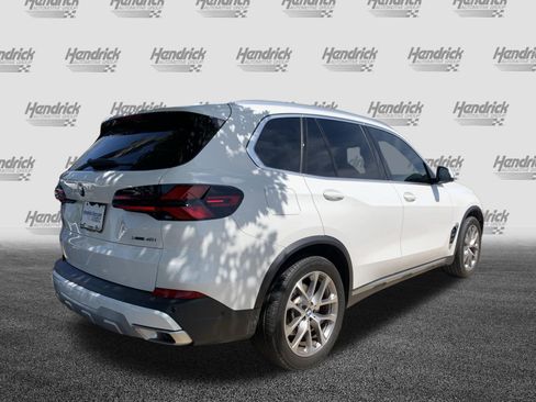 Used 2024 BMW X5 xDrive40i w/ Parking Assistance Package AWD/4WD image 10