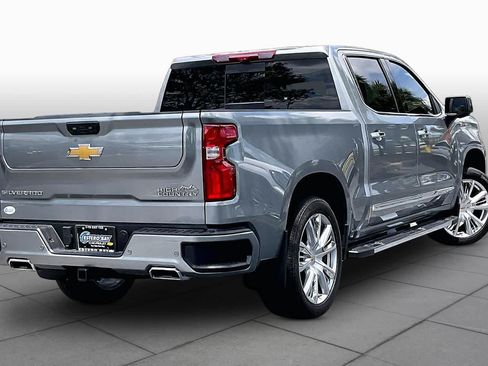 Used 2026 Chevrolet Silverado 1500 High Country w/ High Country Premium Package AWD/4WD image 24
