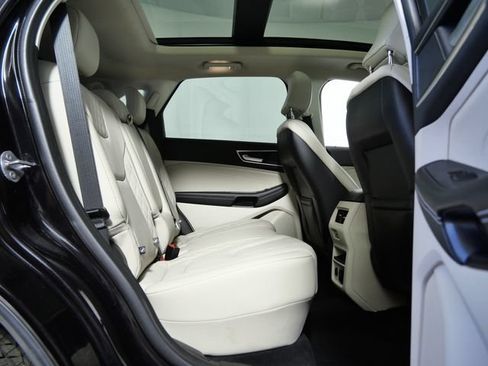 Used 2023 Ford Edge Titanium w/ Equipment Group 301A AWD/4WD image 13