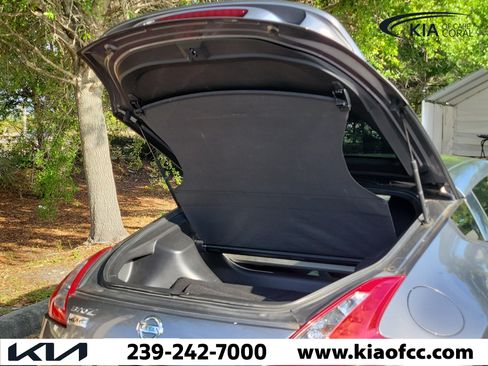 Used 2014 Nissan 370Z Touring w/ Sport Package RWD image 11