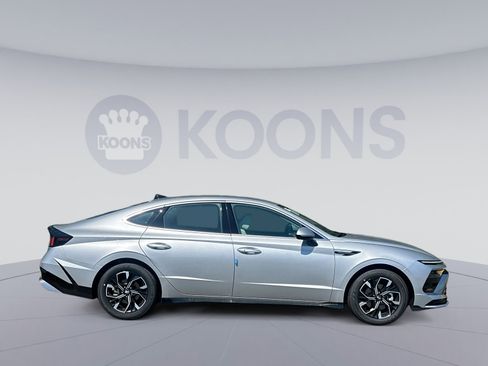 New 2025 Hyundai Sonata SEL image 8