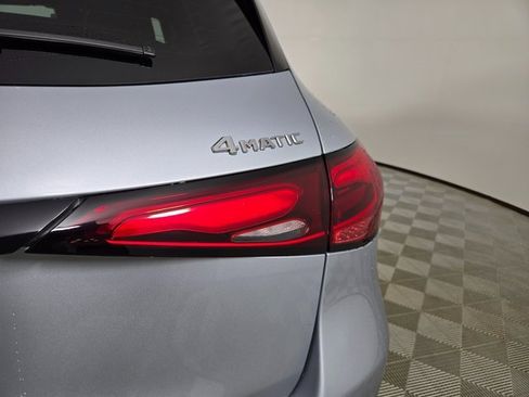 Certified 2025 Mercedes-Benz GLC 300 4MATIC image 10