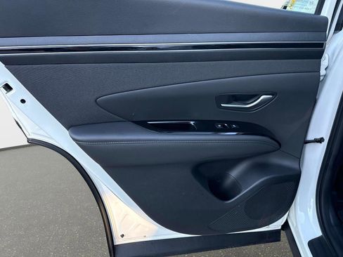 Certified 2024 Hyundai Tucson Limited image 11