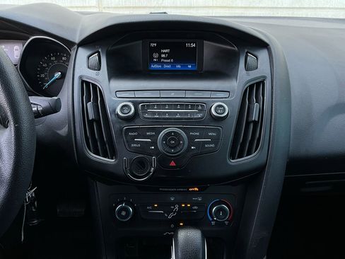 Used 2018 Ford Focus SE image 21