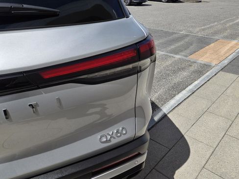 Certified 2023 INFINITI QX60 Pure image 14