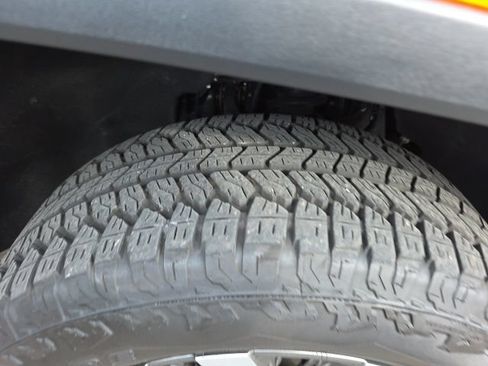 Used 2026 GMC Canyon Denali AWD/4WD image 5