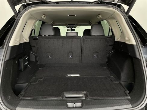 Used 2024 Nissan Rogue SL image 8