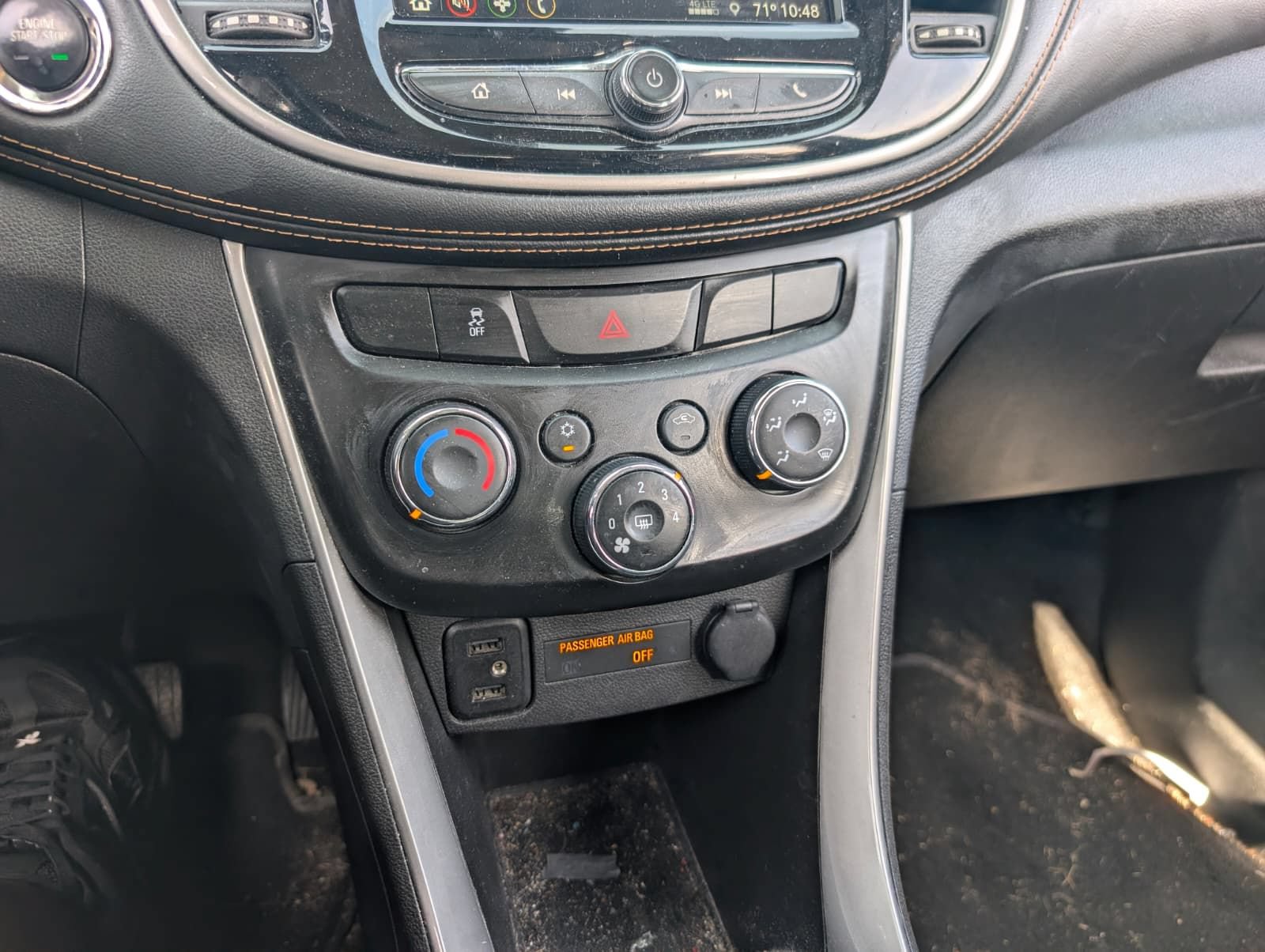 Used 2019 Chevrolet Trax LT w/ LT Convenience Package AWD/4WD image 37