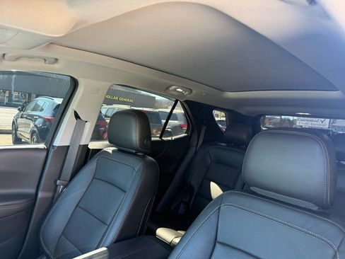 Used 2018 Chevrolet Equinox Premier image 27