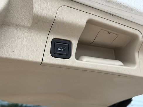 Used 2019 GMC Acadia Denali w/ Technology Package AWD/4WD image 26