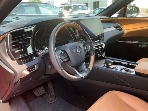 Used 2024 Lexus RX 350 Premium w/ Accessory Package (Z1) AWD/4WD image 17