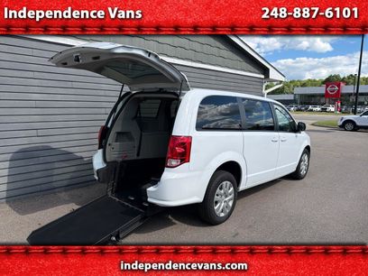 Used 2018 Dodge Grand Caravan SE