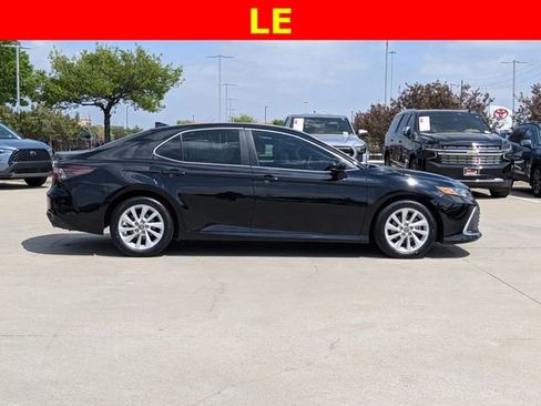 Used 2024 Toyota Camry LE FWD image 4