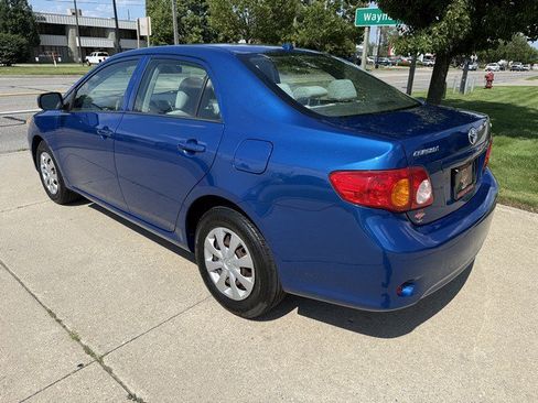Used 2009 Toyota Corolla LE FWD image 7