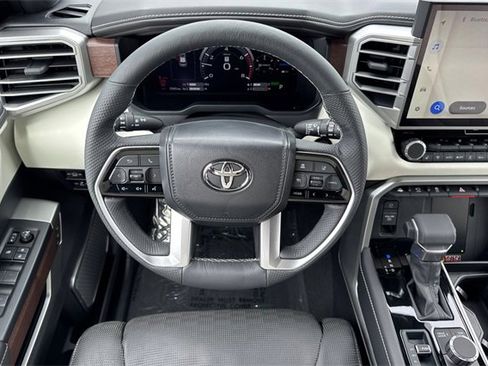 Used 2025 Toyota Sequoia Capstone image 12