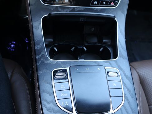 Used 2022 Mercedes-Benz E 450 4MATIC Sedan image 42