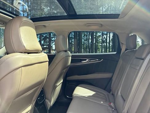 Certified 2022 Lincoln Nautilus Reserve FWD image 21