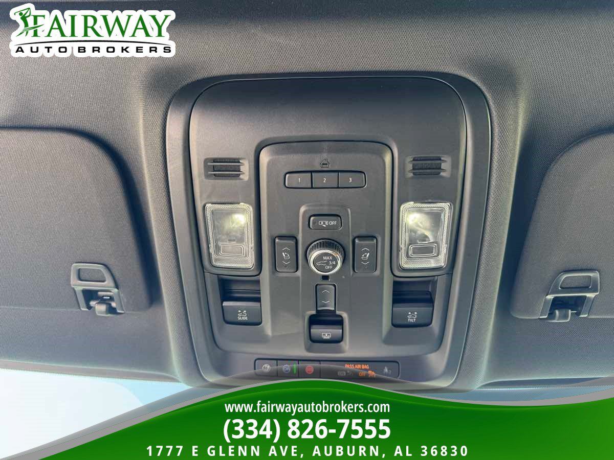 Used 2021 GMC Yukon XL AT4 w/ AT4 Premium Plus Package AWD/4WD image 25