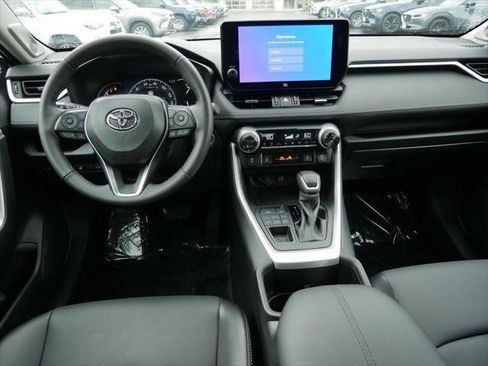 Certified 2023 Toyota RAV4 XLE Premium AWD/4WD image 13