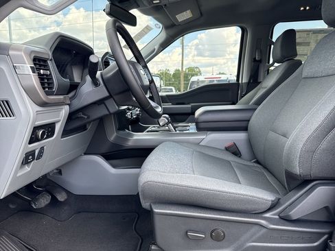 New 2025 Ford F150 Lightning XLT AWD/4WD image 12