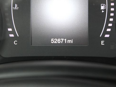 Used 2019 Jeep Renegade Altitude w/ Quick Order Package 2XM AWD/4WD image 9