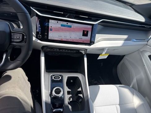 New 2026 Jeep Cherokee Limited image 23