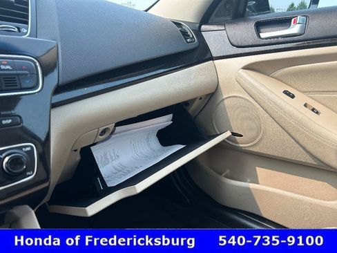 Used 2015 Kia Cadenza Premium w/ Technology Package FWD image 23