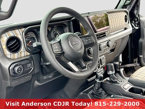 New 2026 Jeep Gladiator Sport AWD/4WD image 4