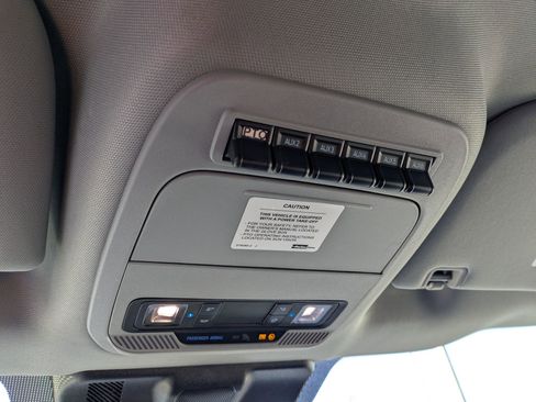 New 2026 Ford F550 4x4 Regular Cab Super Duty image 25