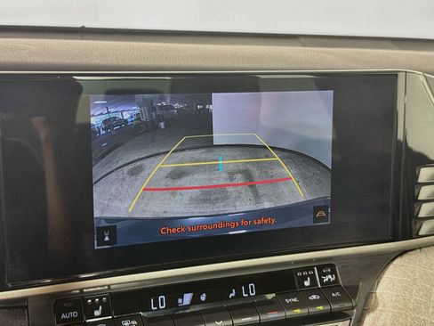 Used 2025 Toyota Camry XLE FWD image 14