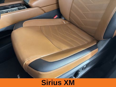 Used 2025 Nissan Pathfinder Platinum w/ Cargo Package image 14