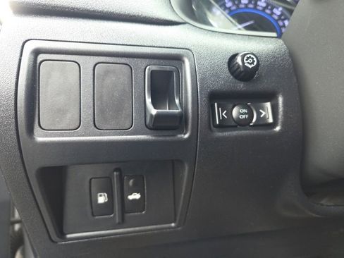 Used 2011 Lexus IS 250 AWD image 11