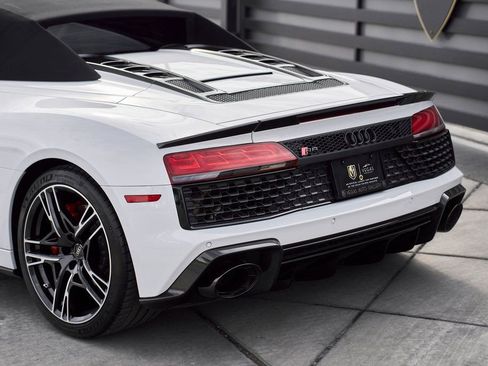 Used 2021 Audi R8 V10 performance image 14