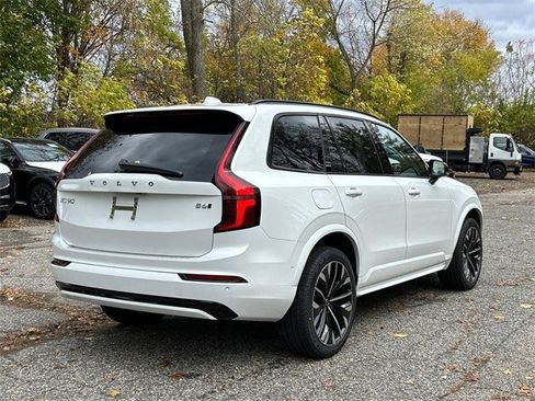 New 2026 Volvo XC90 B6 Ultra w/ Protection Package Premier image 2