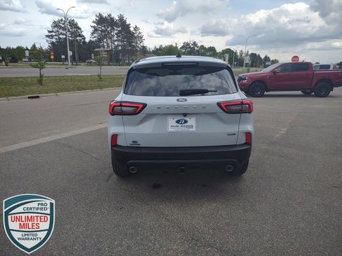 New 2025 Ford Escape ST-Line Elite w/ Tech Pack #2 image 4