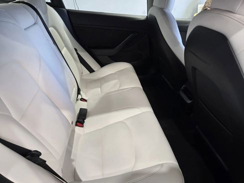 Used 2022 Tesla Model 3 Long Range image 8