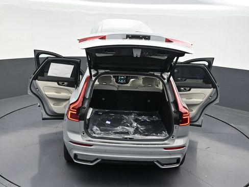 New 2026 Volvo XC60 T8 Ultra w/ Protection Package Premier AWD/4WD image 32