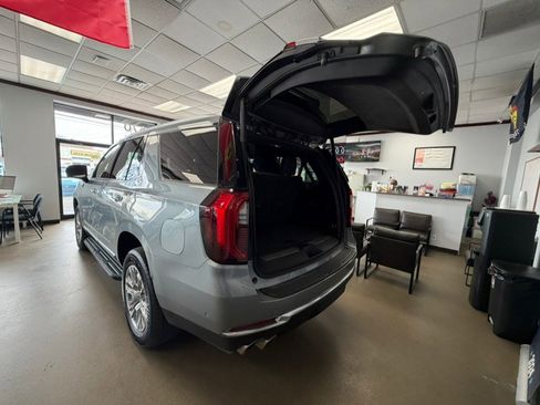 Used 2025 GMC Yukon Denali AWD/4WD image 19