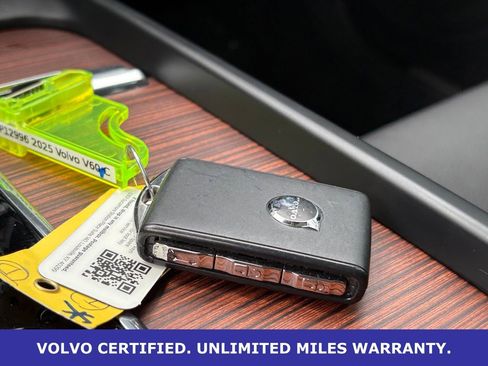 Certified 2025 Volvo V60 B5 Cross Country Plus AWD/4WD image 39
