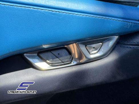 Used 2021 Chevrolet Corvette Stingray Premium Conv w/ Z51 Performance Package image 22