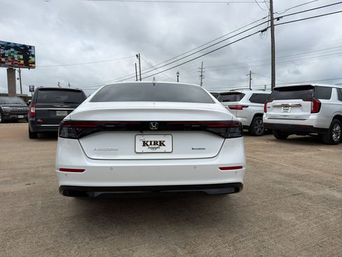 Used 2025 Honda Accord EX-L image 4