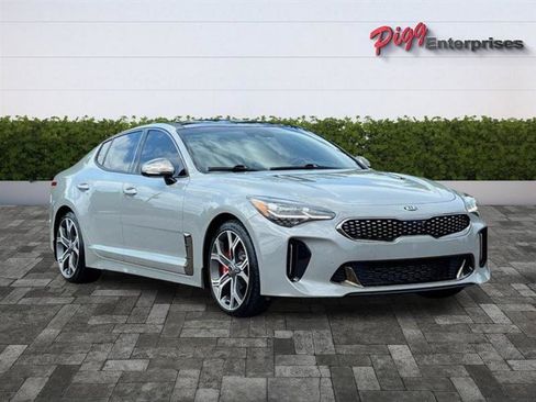 Used 2021 Kia Stinger GT2 RWD image 7