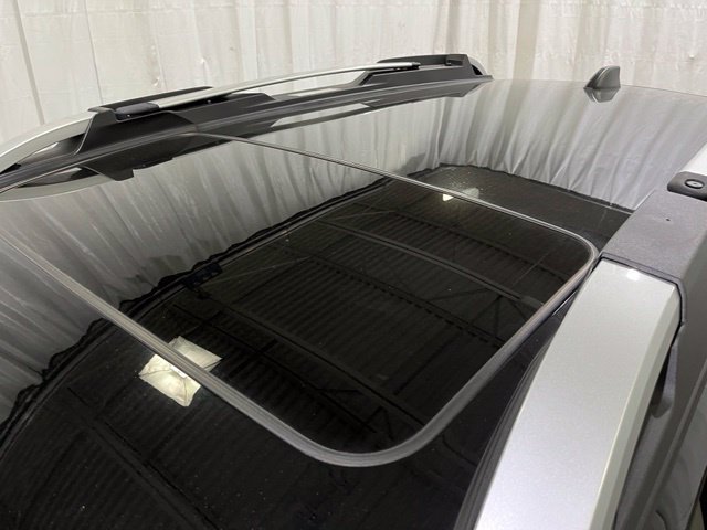 Used 2023 Subaru Outback Touring XT AWD/4WD image 25