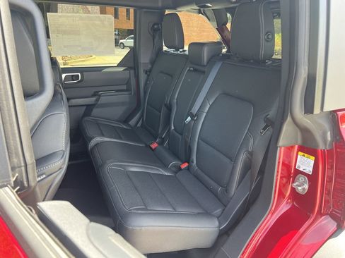 New 2025 Ford Bronco Big Bend w/ Black Diamond Package AWD/4WD image 15